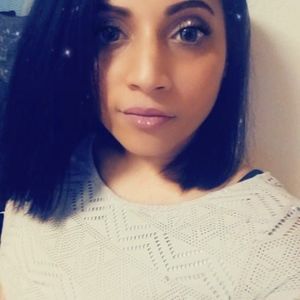 Meet your Posher, Kashana